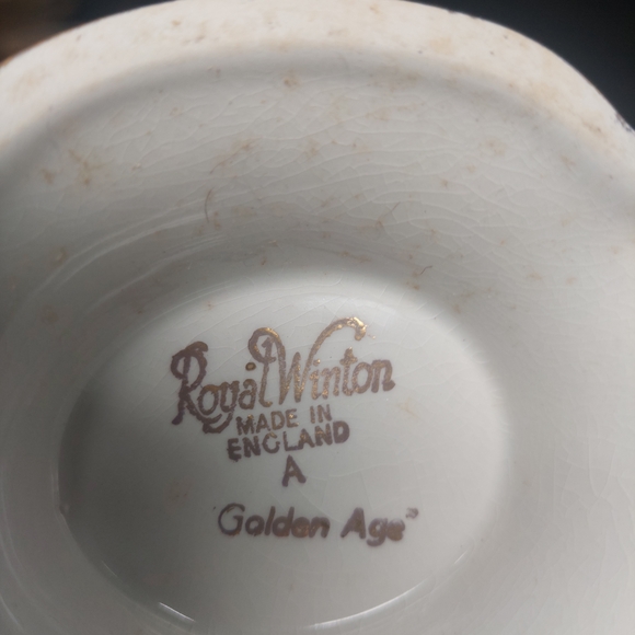 Harry Winston Gold Tea Set - Picture 2 of 4